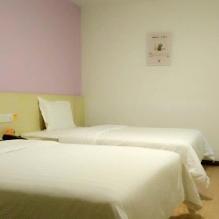 7Days Inn Wuhan Airport Panlong City エクステリア 写真