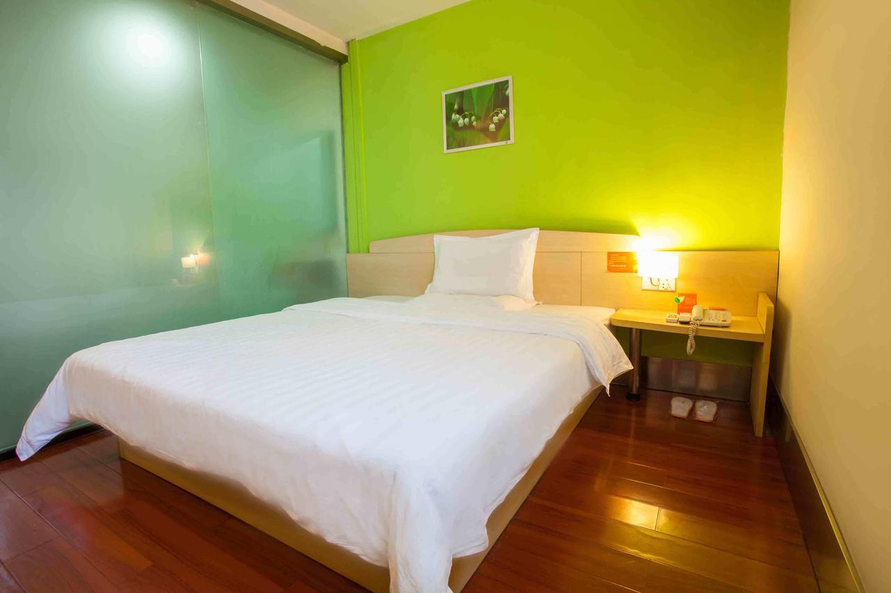 7Days Inn Wuhan Airport Panlong City エクステリア 写真