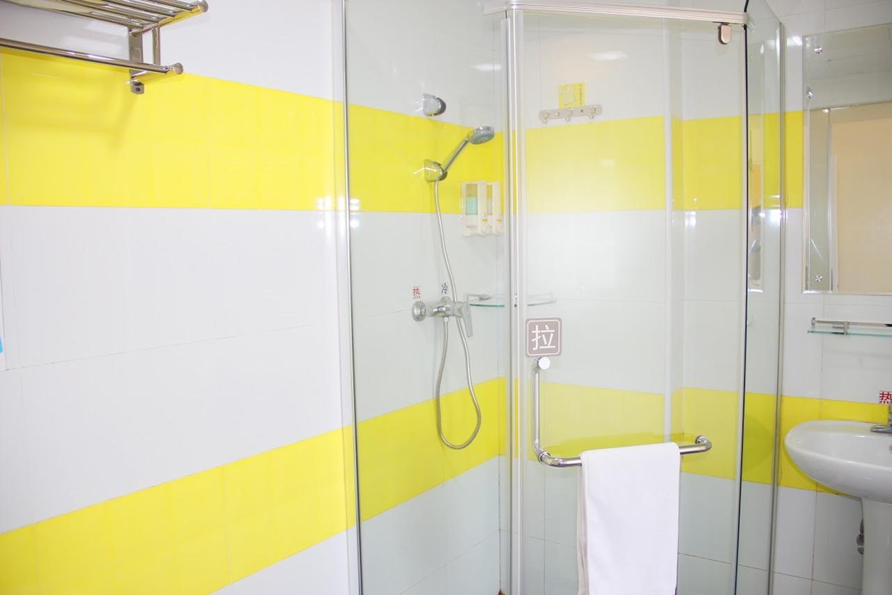 7Days Inn Wuhan Airport Panlong City エクステリア 写真