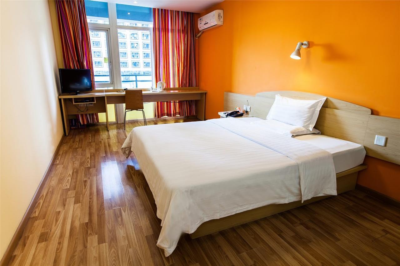 7Days Inn Wuhan Airport Panlong City エクステリア 写真