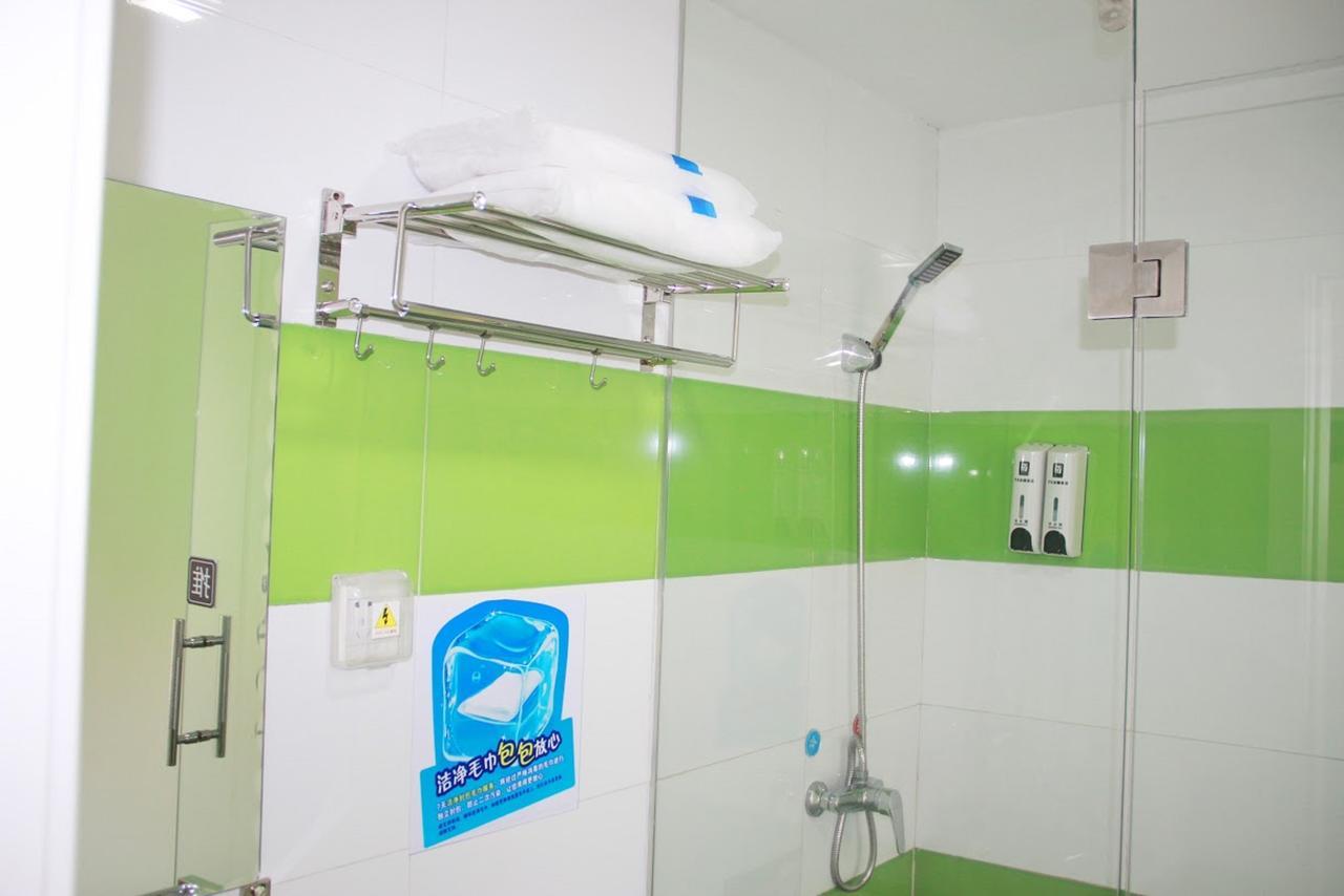 7Days Inn Wuhan Airport Panlong City エクステリア 写真